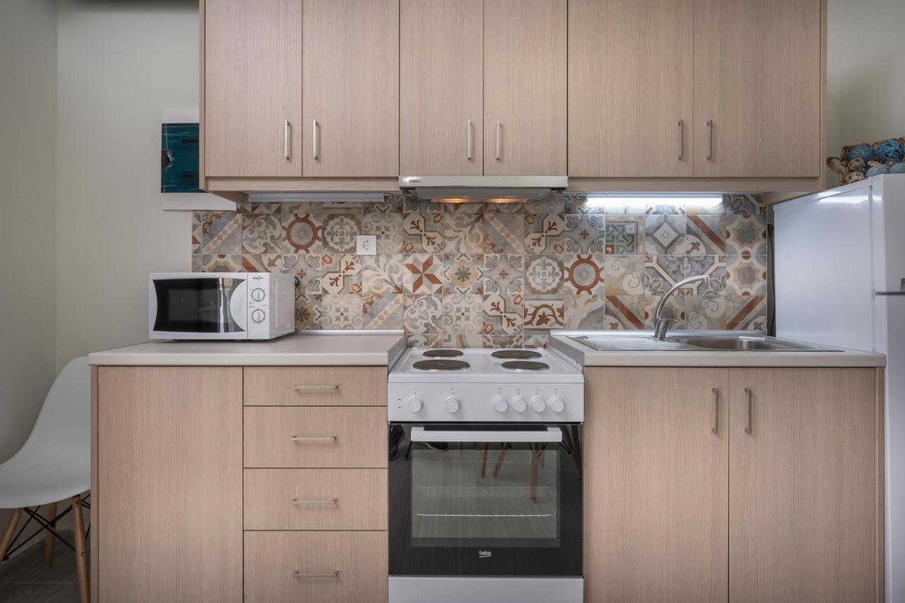 Sea Breeze Apartments Колимварион Экстерьер фото